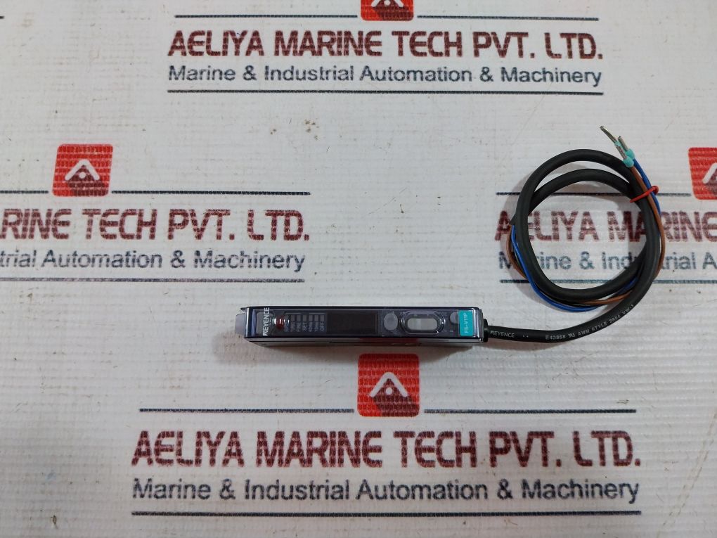 Keyence Fs-v11P Fiber Optic Amplifier Sensor 8521489 Class 2