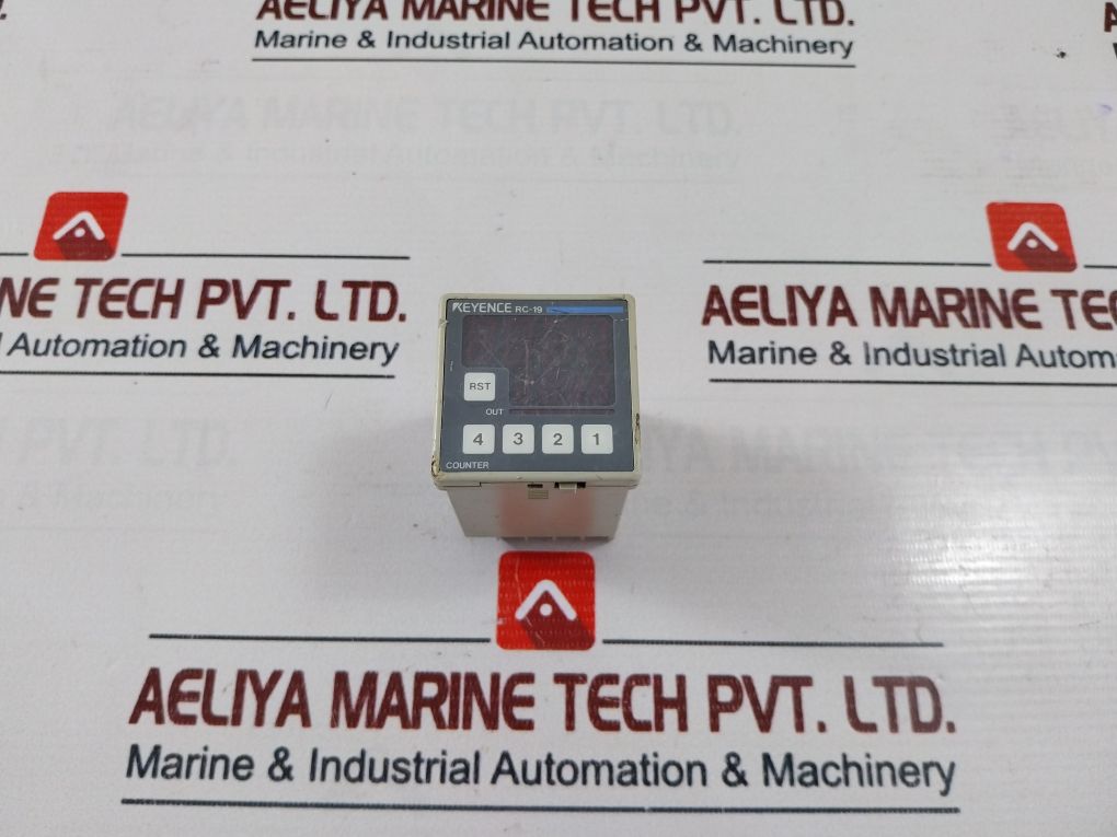 Keyence Rc-19 Counter 12~24V Dc