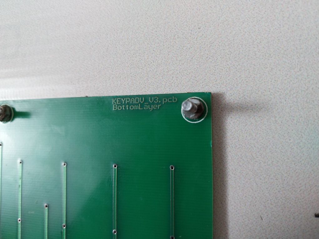 Keypadv_V3.Pcb Bottom Layer Printed Circuit Board