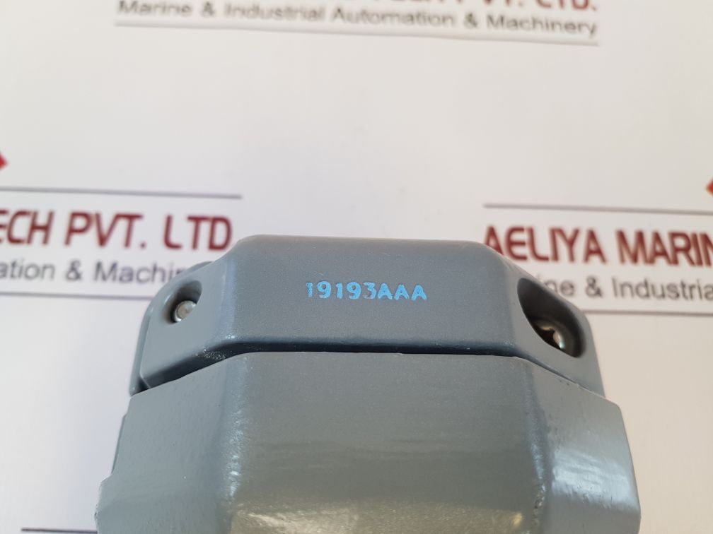 Killark Hubbell Vp204612 Receptacle-plug Combinations