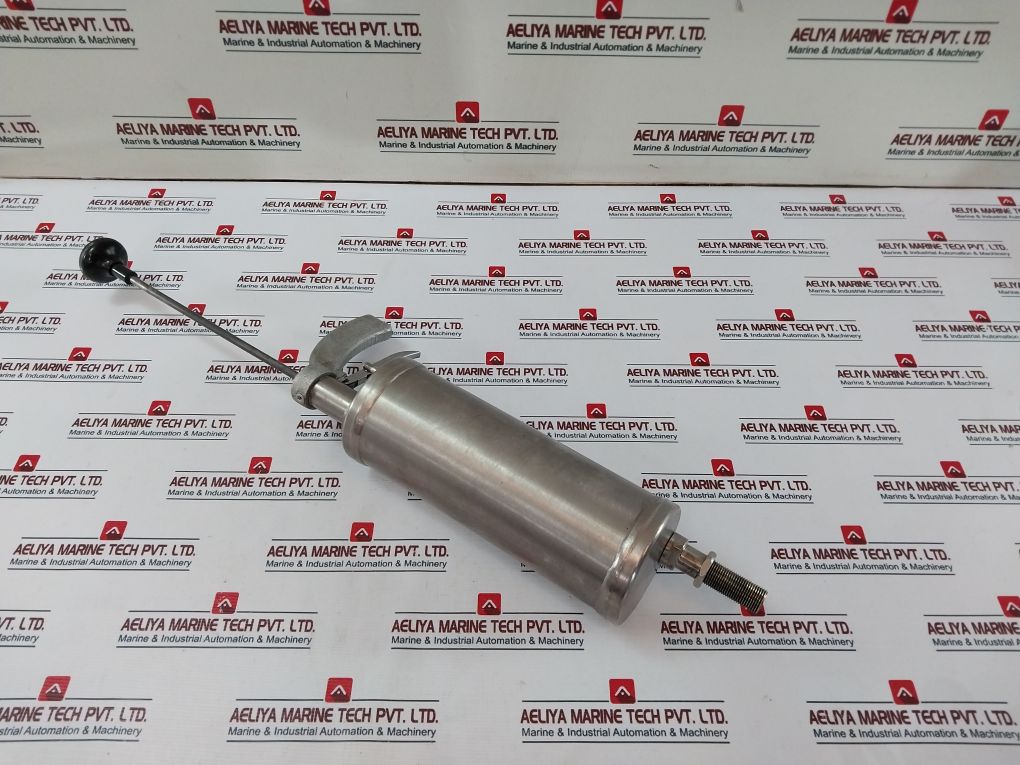 Kinetic Water Ram Model G [Incomplete] General Pipe Cleaner Set