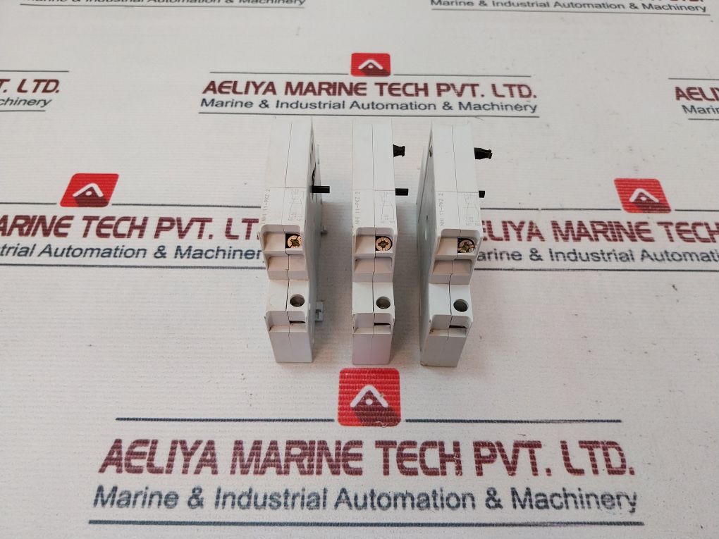 Klöckner Moeller Nhi 11-pkz 2 Side Mount Auxiliary Contact Block