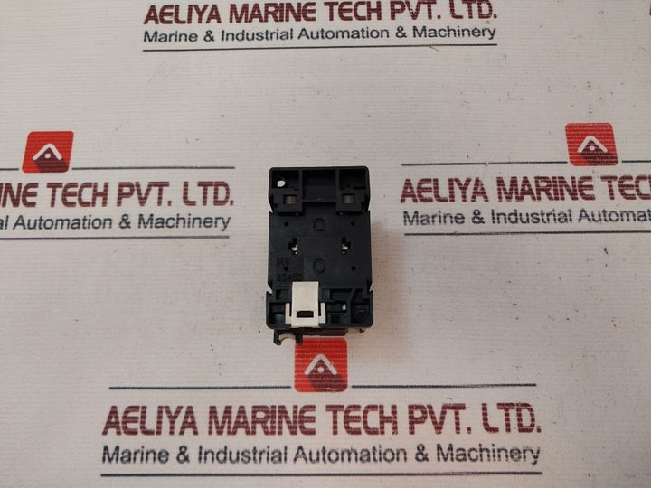 Klockner-moeller Dilr22 Contactor Relay 220V 60Hz