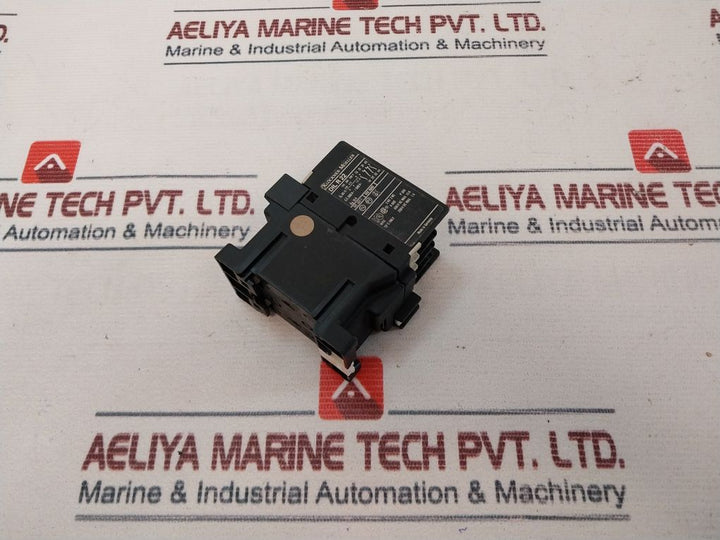 Klockner-moeller Dilr22 Contactor Relay 220V 60Hz