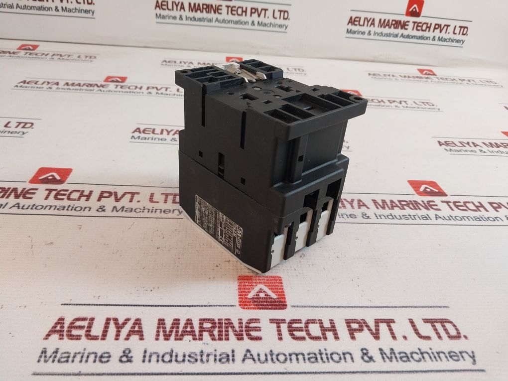 Klockner Moeller Dil 2M Contactor 3 Pole Break 250 V Dc