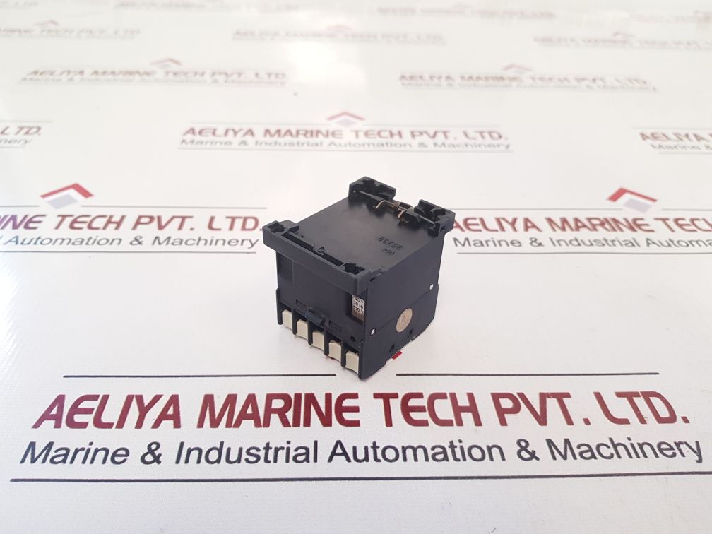 Klockner Moeller Dil Em-01 Contactor 190V 50Hz 220V 60Hz