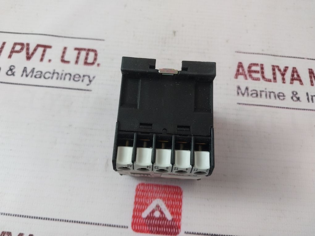 Klockner Moeller Dil Em-10 Contactor 230V/240V