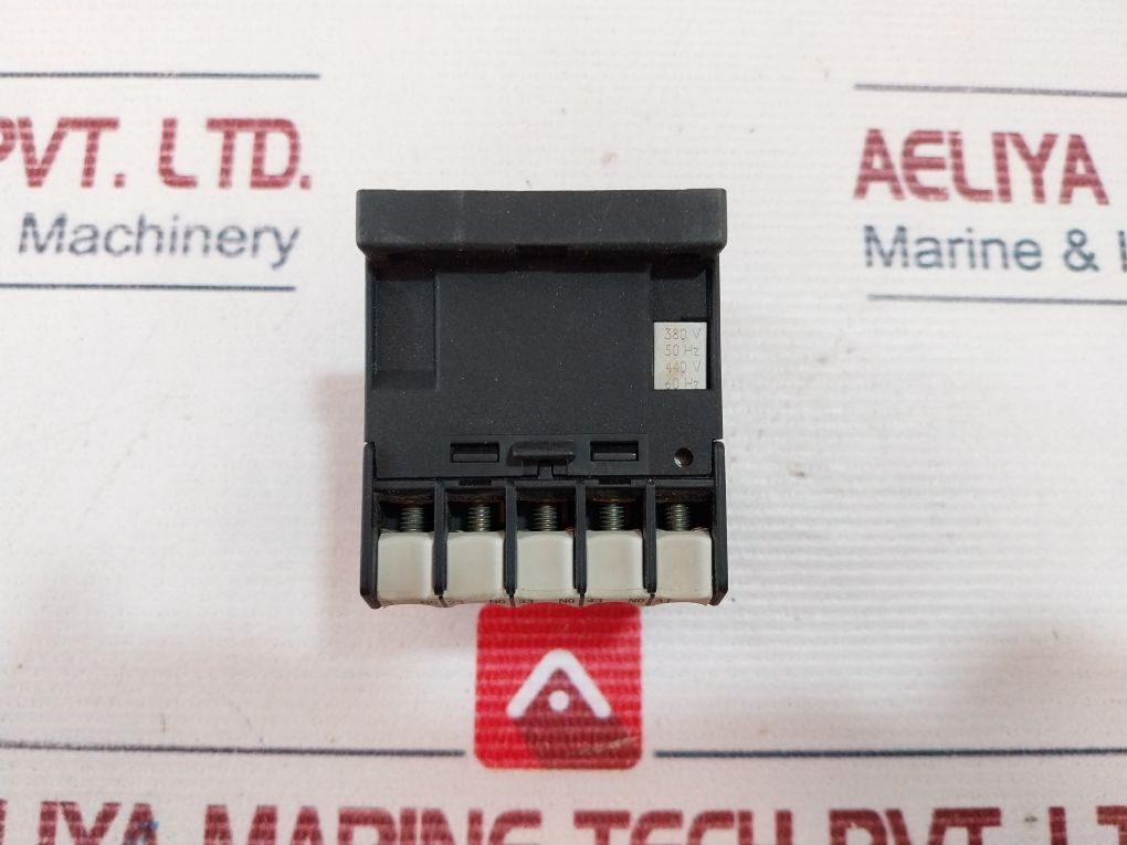 Klockner Moeller Dil Er-40 Contactor Relay 440V 60Hz