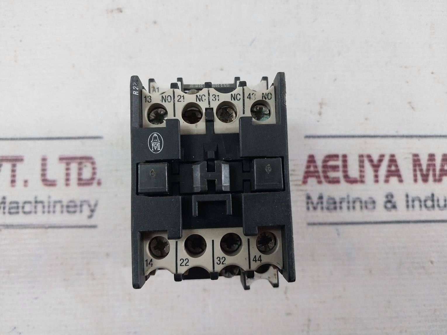 Klockner Moeller Dil R22 Auxiliary Contactor Relay – Aeliya Marine Tech®