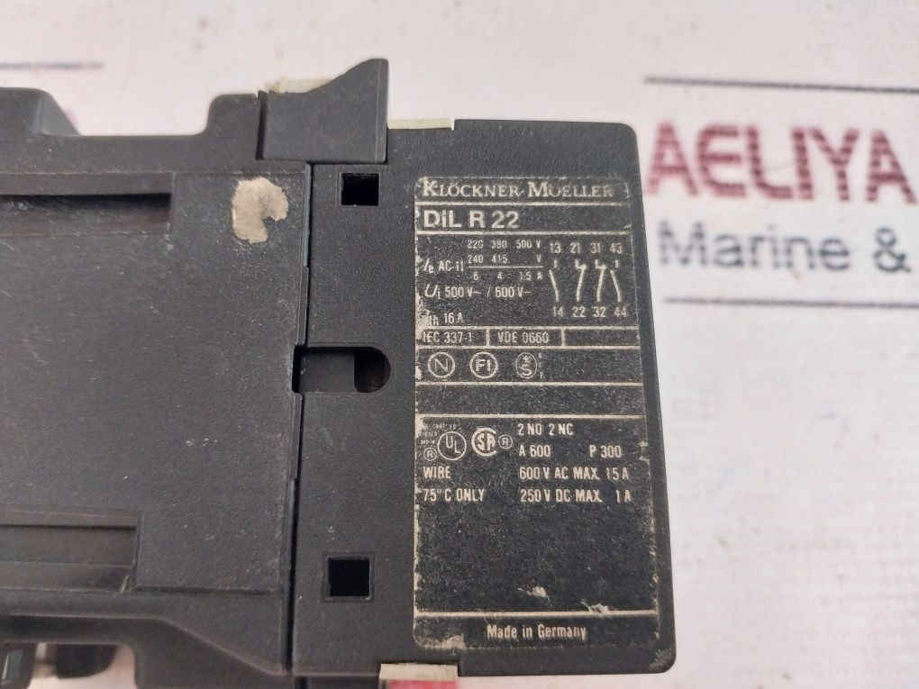 Klockner Moeller Dil R 22 Auxiliary Contact 240V 60Hz