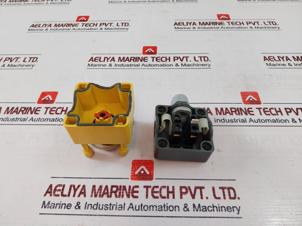 Klockner Moeller Ek10C Generic Push Button Switch