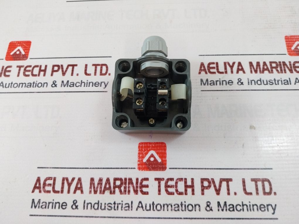 Klockner Moeller Ek10C Generic Push Button Switch