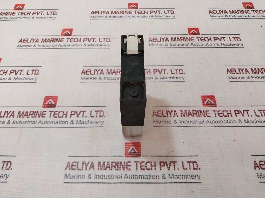 Klockner Moeller Etr4-11-a Timer Relay 0,05S..100H 50/60Hz