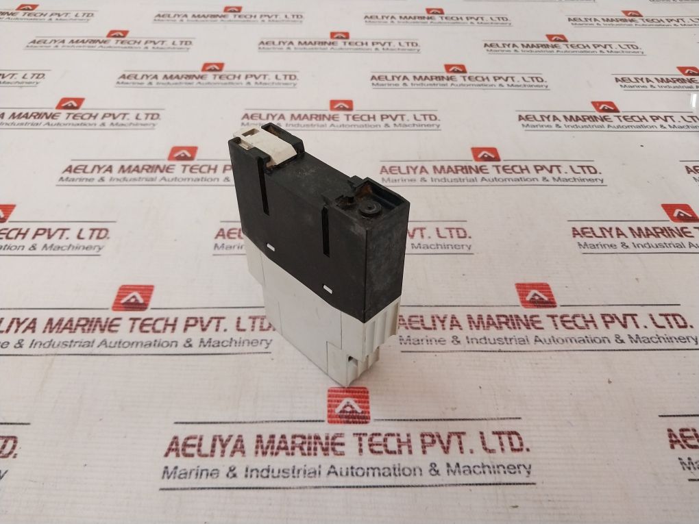 Klockner Moeller Etr4-11-a Timer Relay 0,05S..100H 50/60Hz