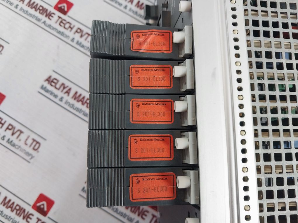 Klockner Moeller Ps 316 Input/Output Analog Power Supply Rack