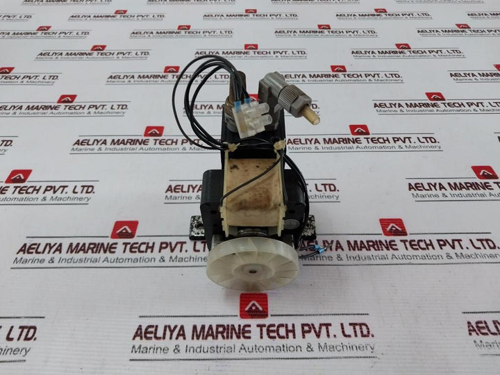 Knf Pm21050-86 Sampling Pump 230V Ac 50/60Hz