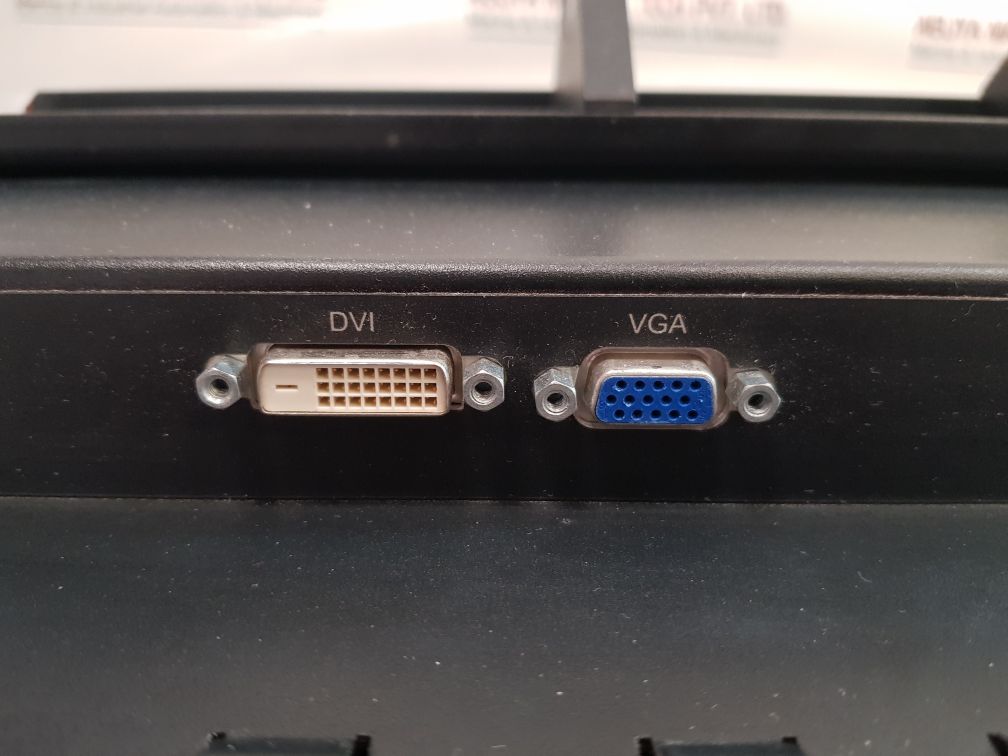 Kongsberg Isic Md 19 Display Monitor