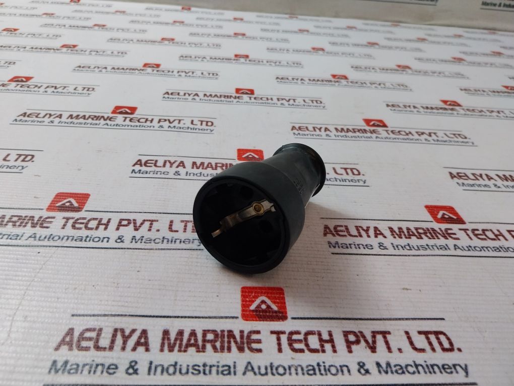 Kopp 1807.1600.3 Plastic Coupling Ip20