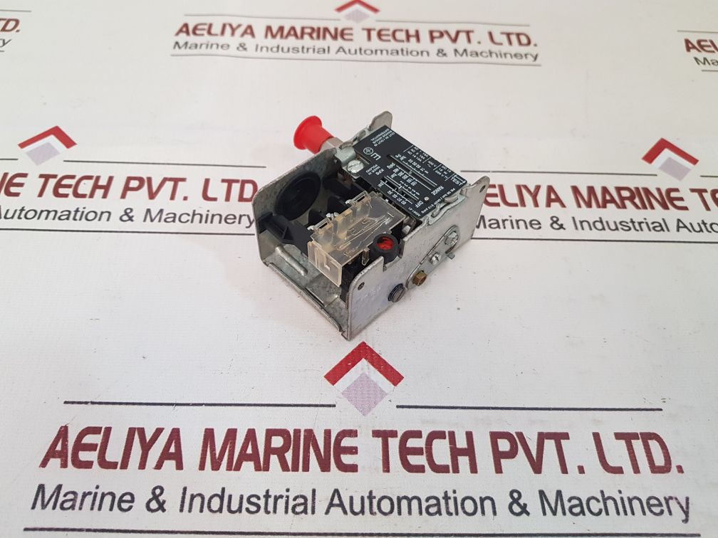 Danfoss kp5 060-1171 pressure switch