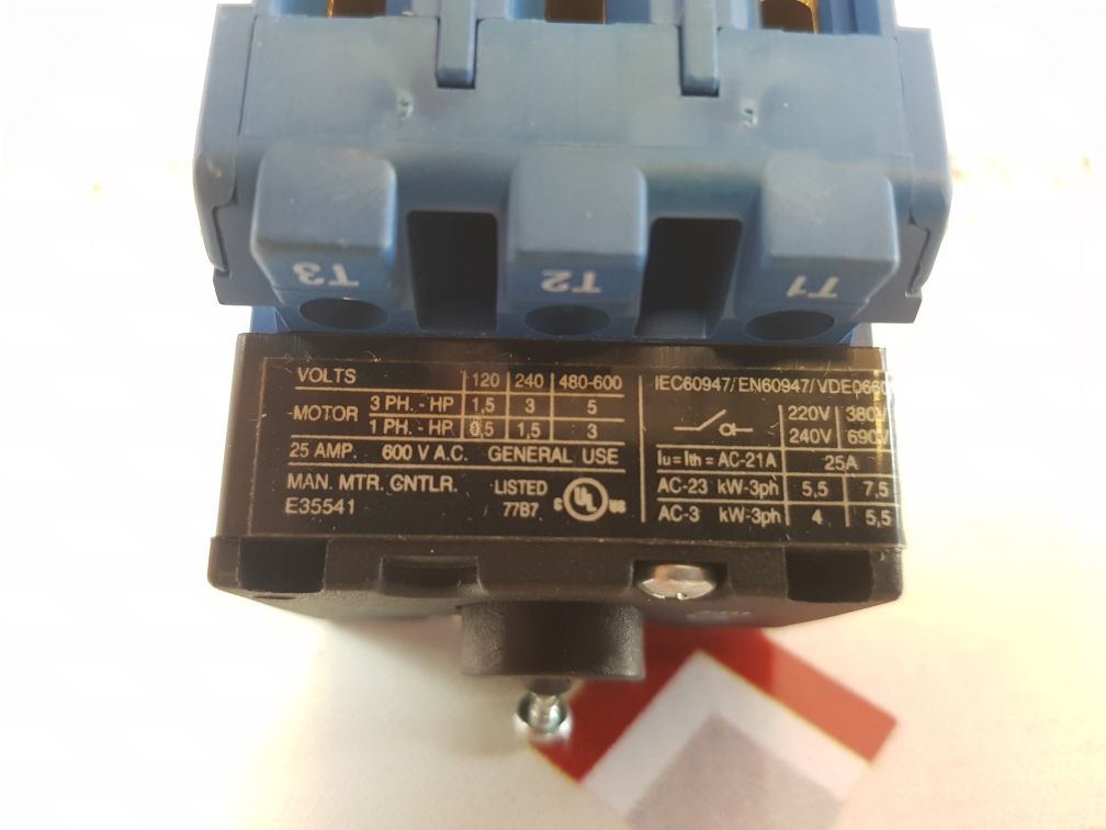 Kraus & Naimer Kg 20 Selector Switch
