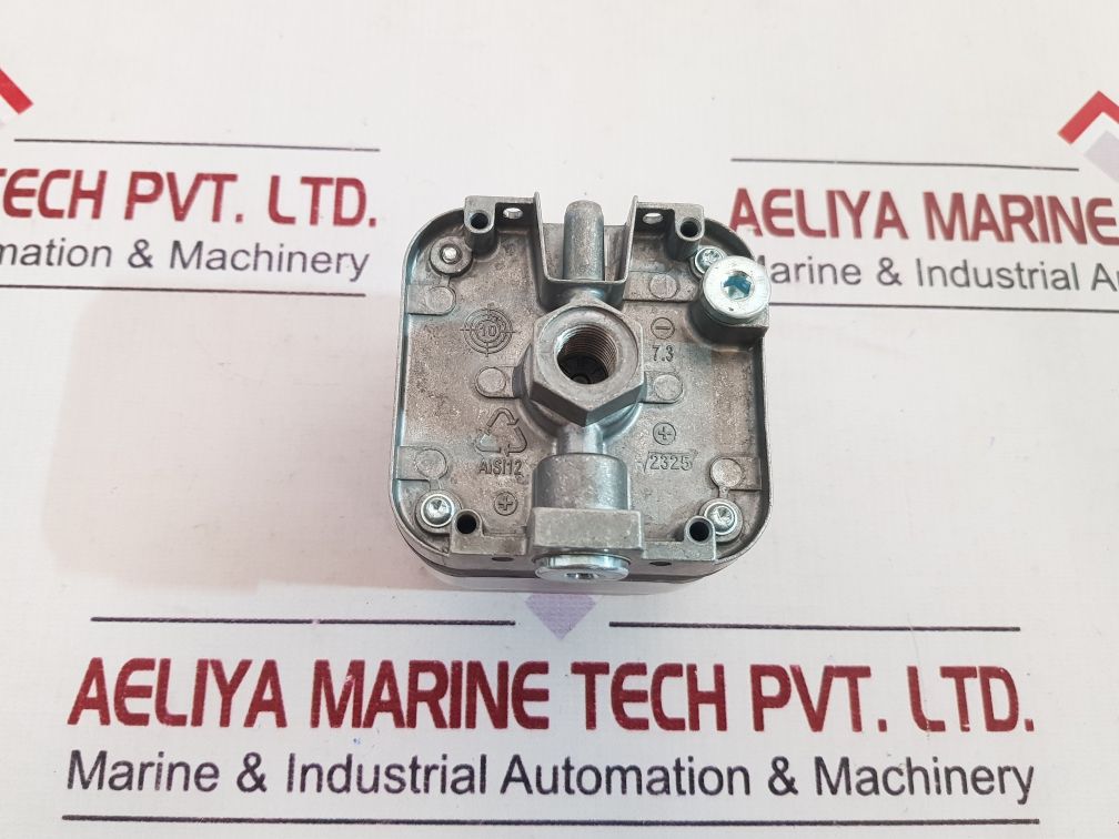 Kromschroder Dg50U-3 Pressure Switch 84447350