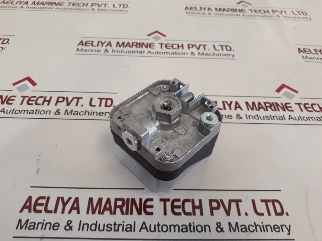 Krom Schroder Dg50U-3 Pressure Switch +80°C