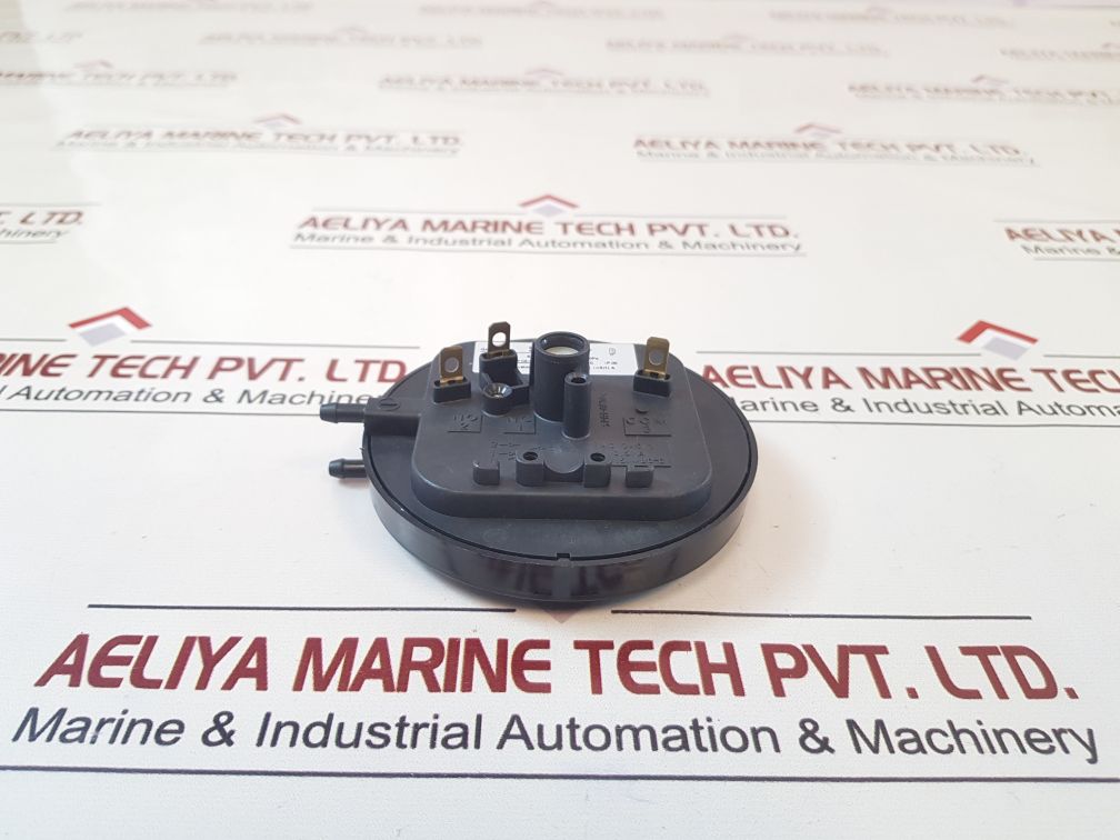 Krom Schroder Dl1E-1 30Z Pressure Switch
