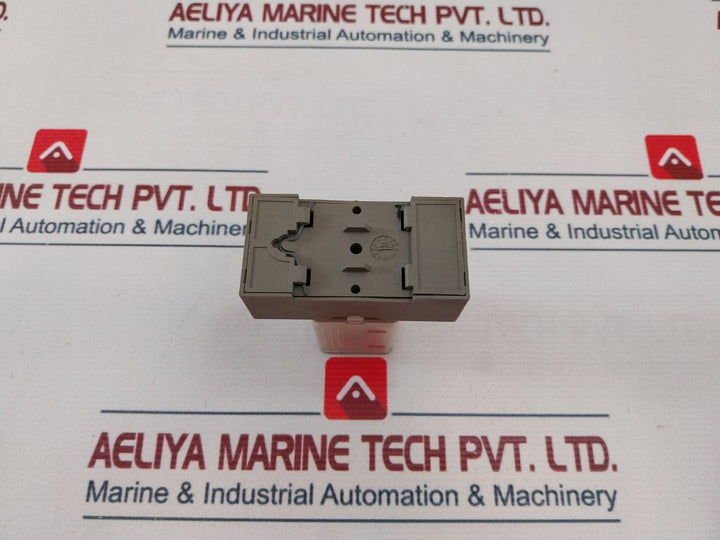 Kuhnke Uf3-230Vac N Relay W/Socket