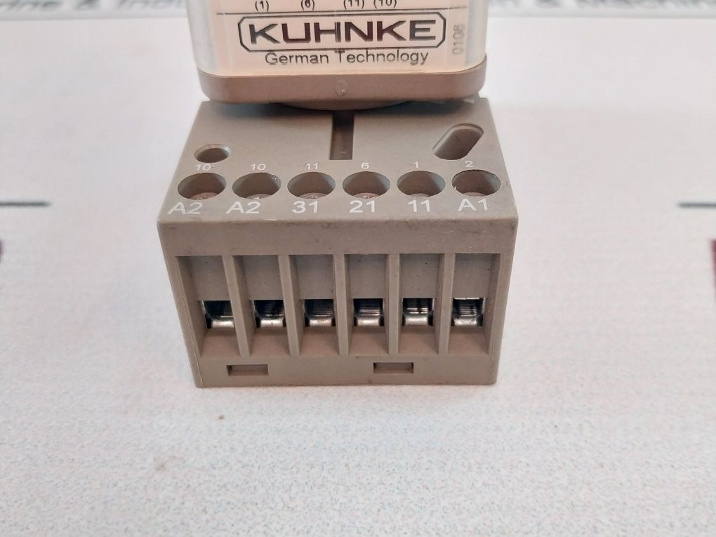 Kuhnke Uf3-230Vac N Relay W/Socket