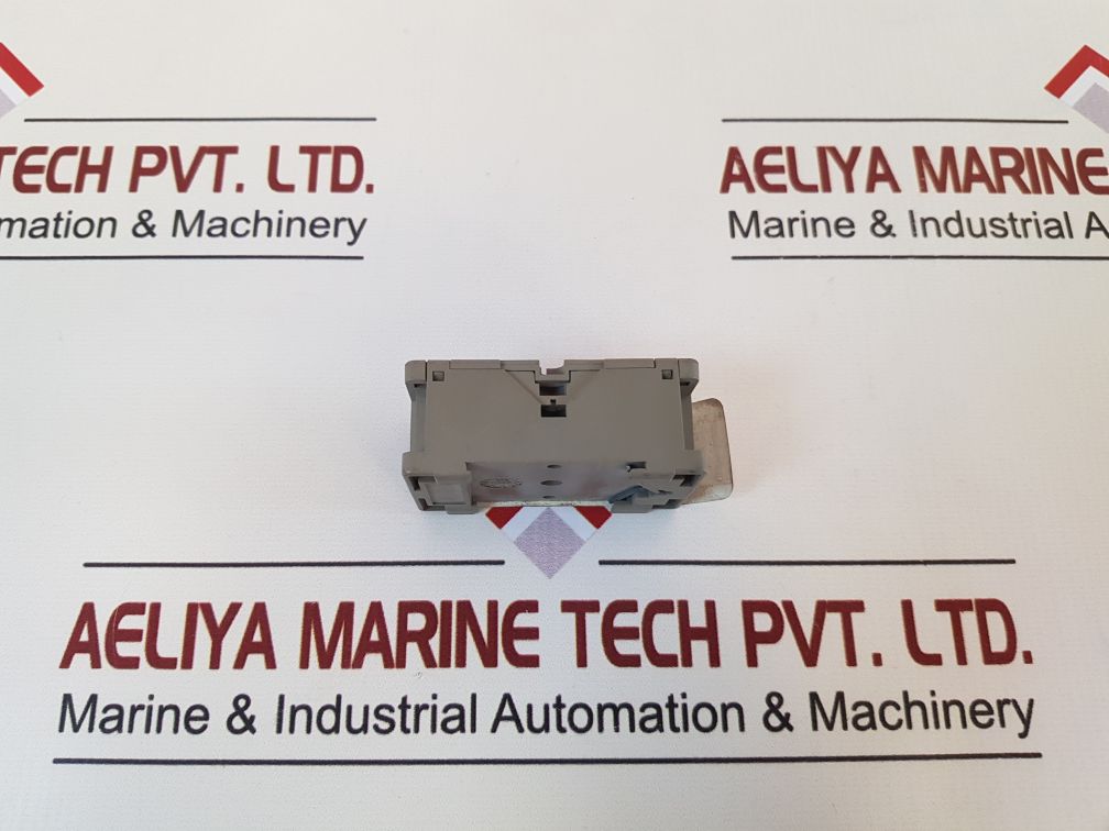 Kuhnke Z393 10A 380Vac Relay Mount Socket