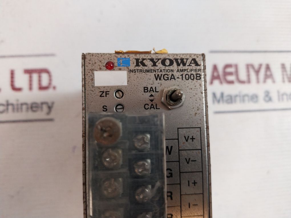 Kyowa Wga-100B Instrumentation Amplifier