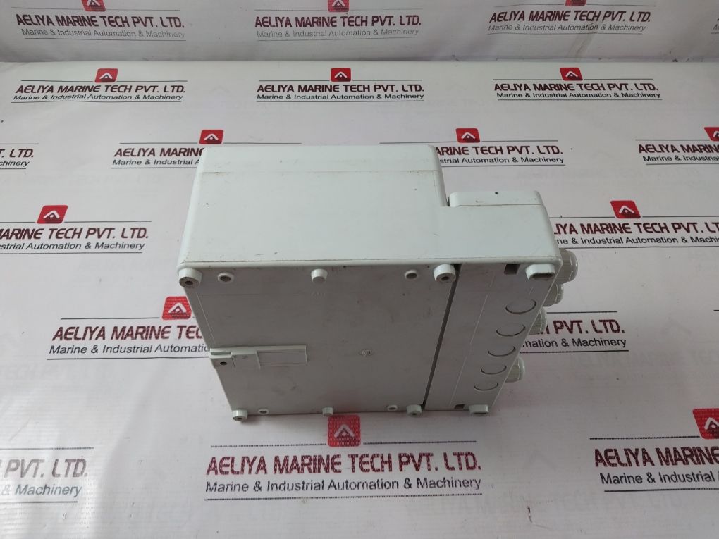 Ladac 4041-2 Triple Battery Charger 42 Vac