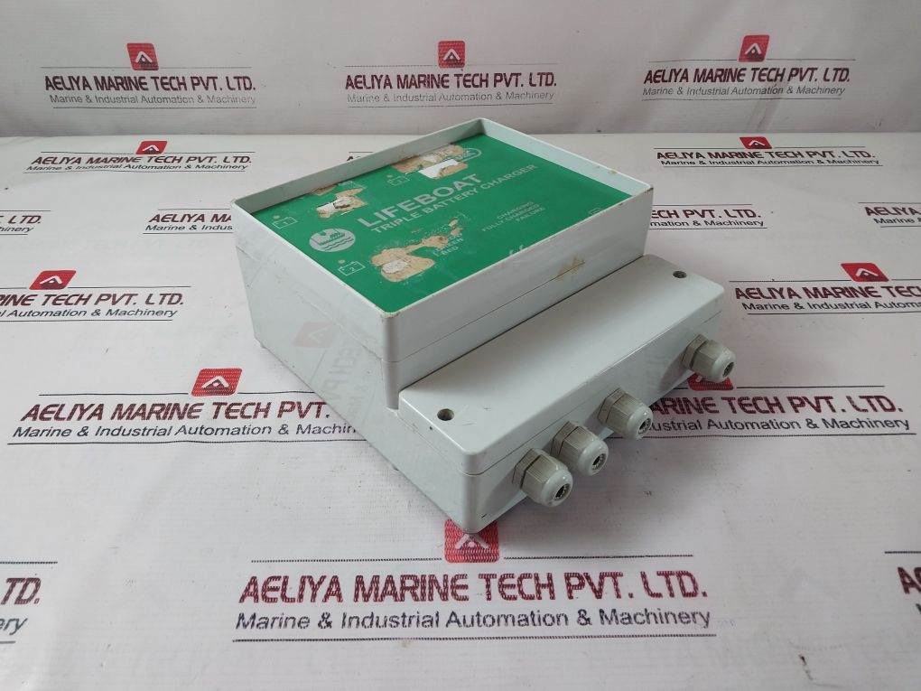 Ladac 4041-2 Triple Battery Charger 42 Vac