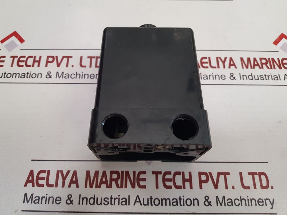 Landis & Gyr Lae10 Burner Controller Serie/Series: 02