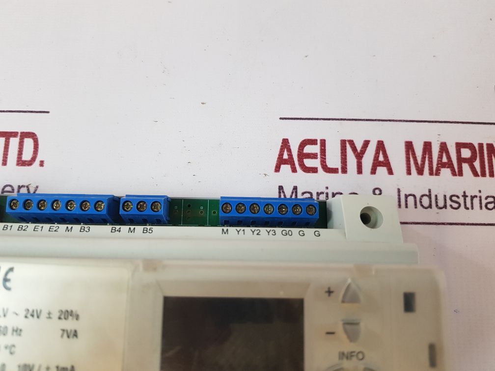 Landis & Staefa Rwx62.7036 Universal Controller