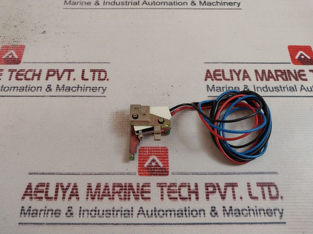 Larsen & Toubro Sl 97298 Switchgear Trip Alarm Contact Assembly