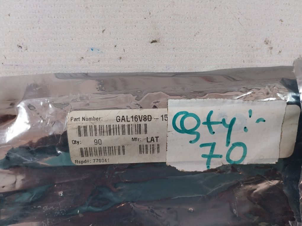 Lot Of 10X Lattice Gal16V8D-15Qp Programmable Logic Device