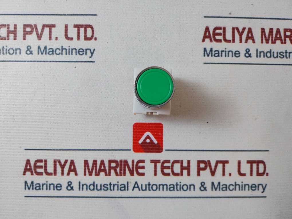 Lay7 (Pbcy090) Lay37 10A Push Bhtton Switch