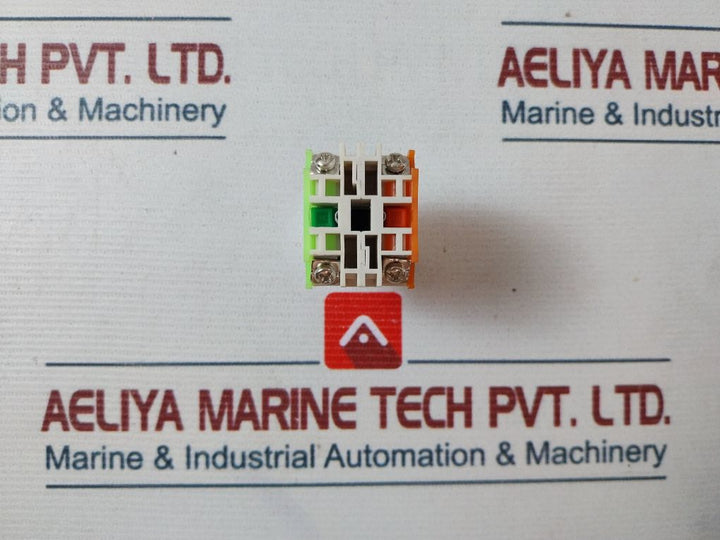 Lay7 (Pbcy090) Lay37 10A Push Bhtton Switch