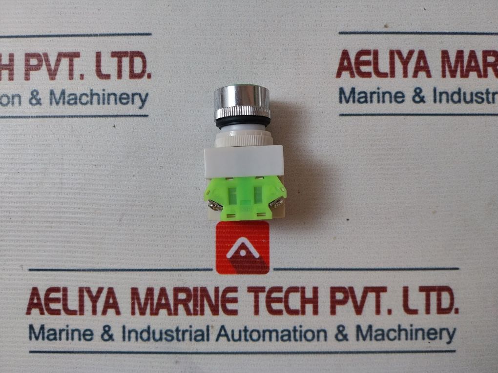 Lay7 (Pbcy090) Lay37 10A Push Bhtton Switch