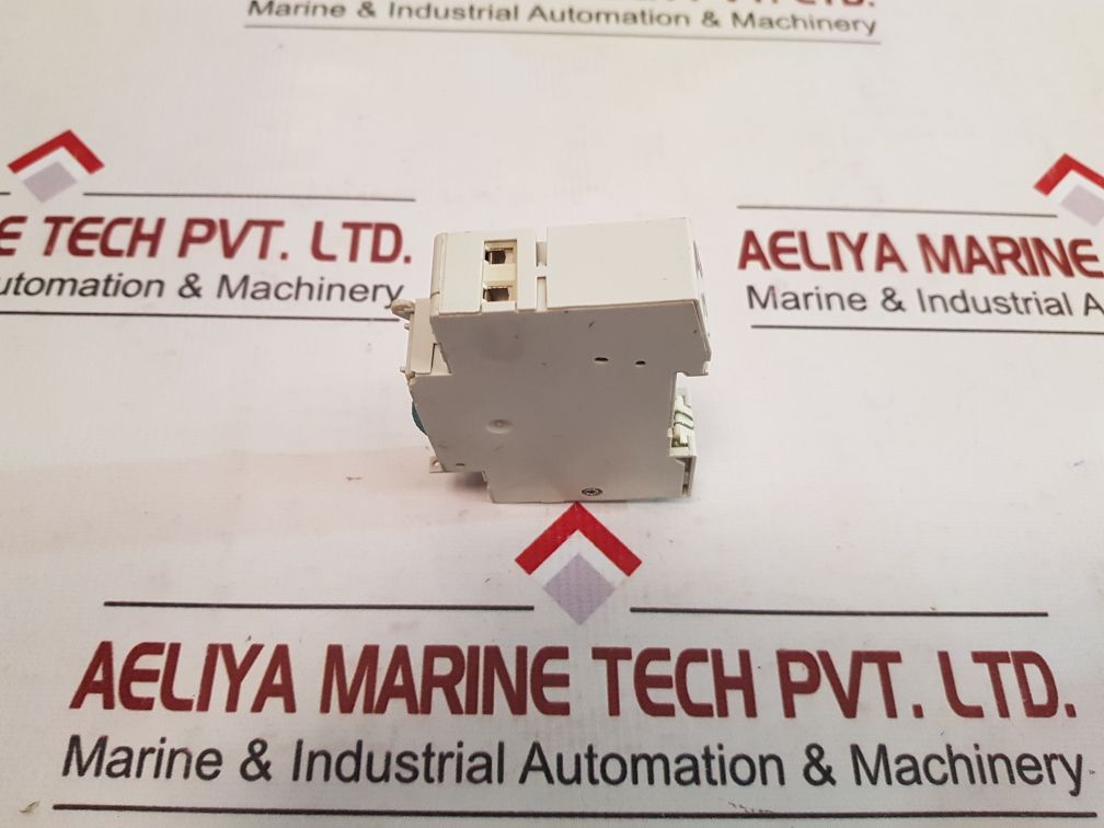 Legrand 037 40 Microrex Qt11 Analogue Timer Switch