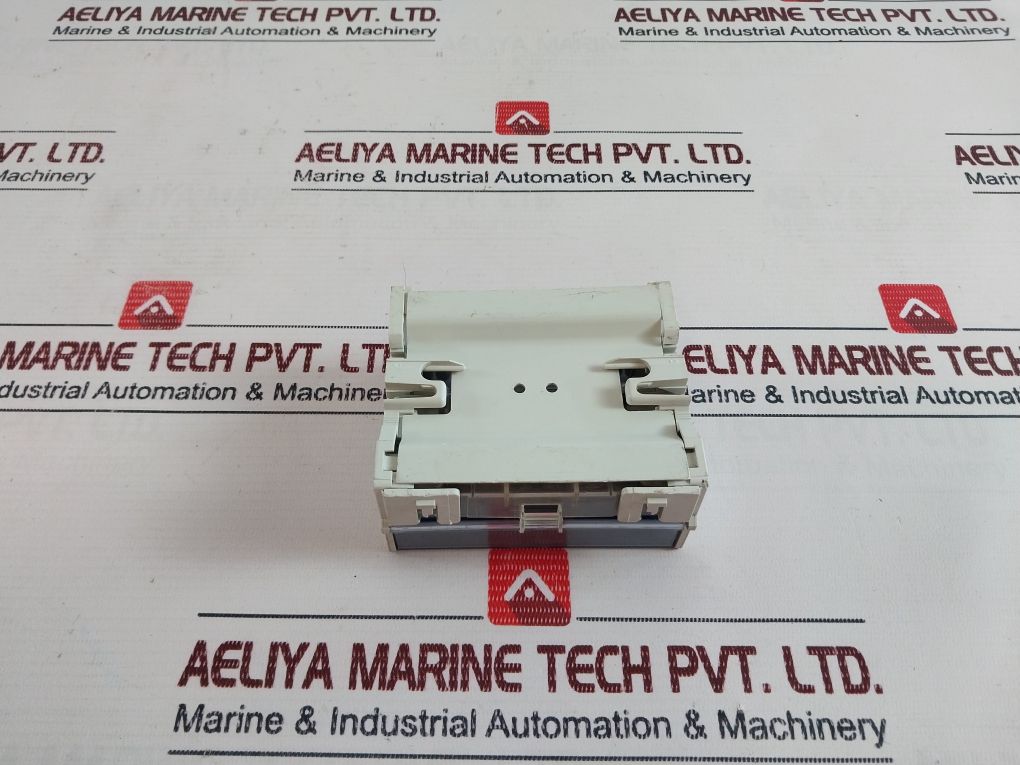 Legrand 048 85 Three Phase Terminal Block Modular 500V