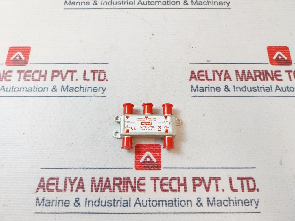 Legrand 073982 4-way Splitter