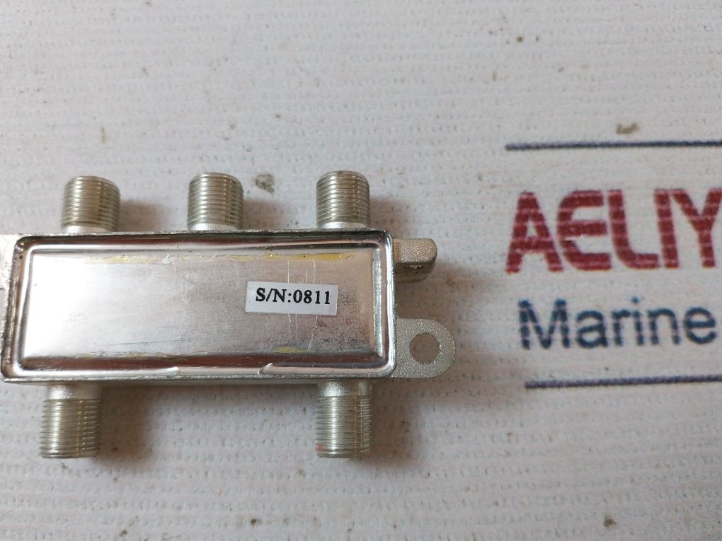 Legrand 073982 4-way Splitter