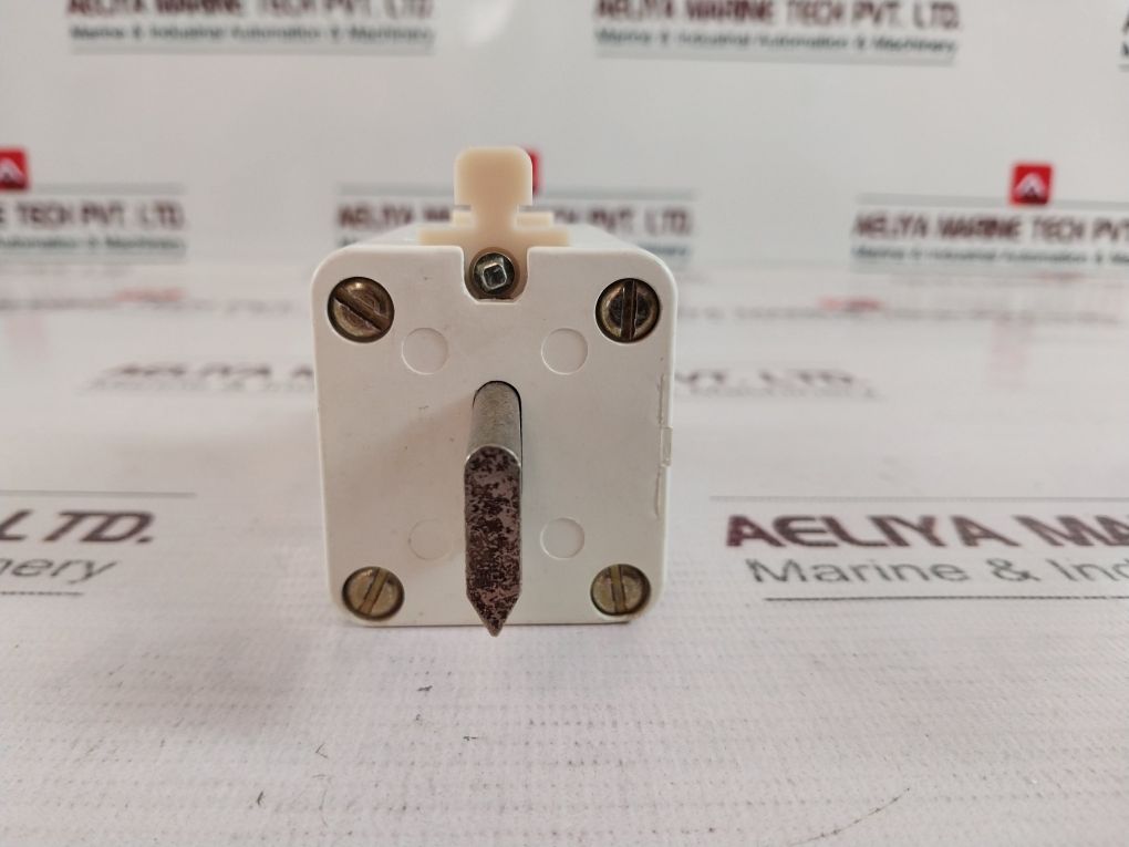 Legrand 17060 200A