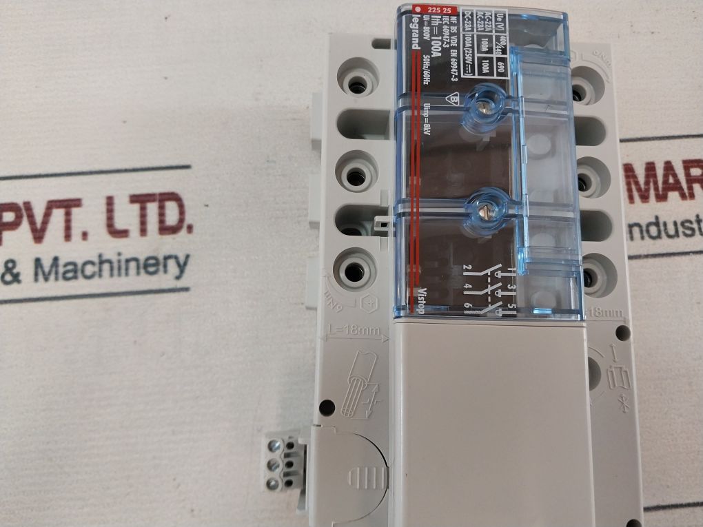 Legrand 225 25 Proximity Isolating Switch