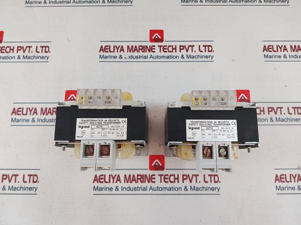 Legrand 42713 Safety Isolating Transformer