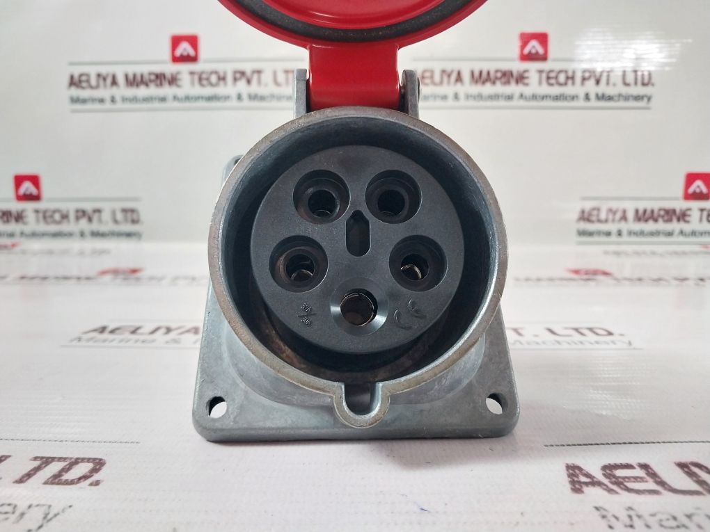 Legrand 529 34 32A