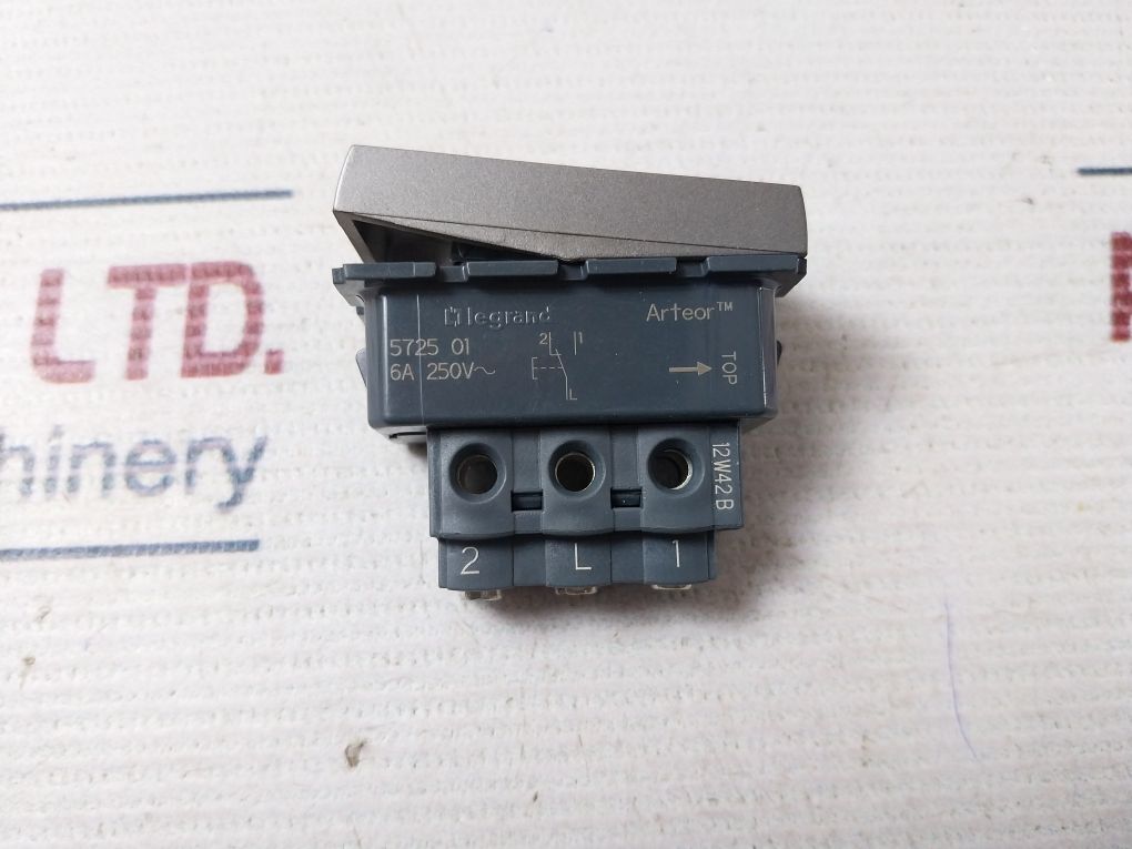 Legrand 5725 01 Push Button-two Way