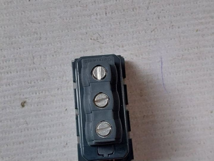 Legrand 5725 01 Push Button-two Way